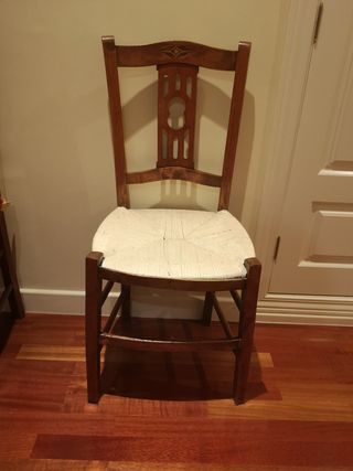 Silla madera vintage Alfonsina con asiento de enea