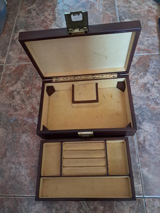 Joyero antiguo de madera