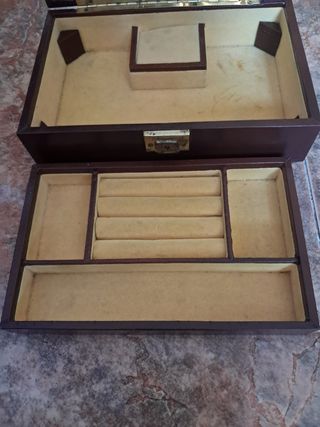 Joyero antiguo de madera