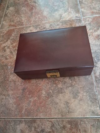 Joyero antiguo de madera