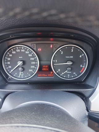BMW 320d - 245.178km