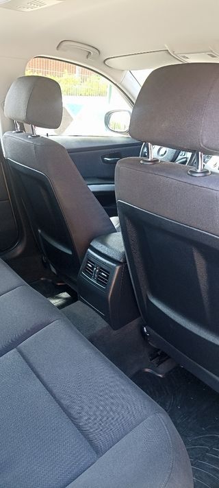 BMW 320d - 245.178km