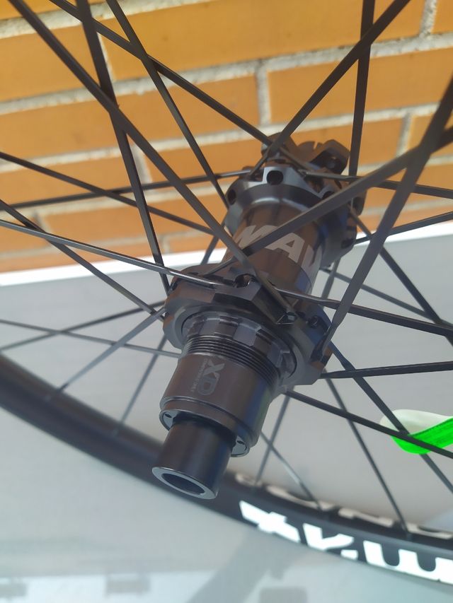 27,5" MAVIC E-DEEMAX 30mm XD BOOST. Llanta trasera