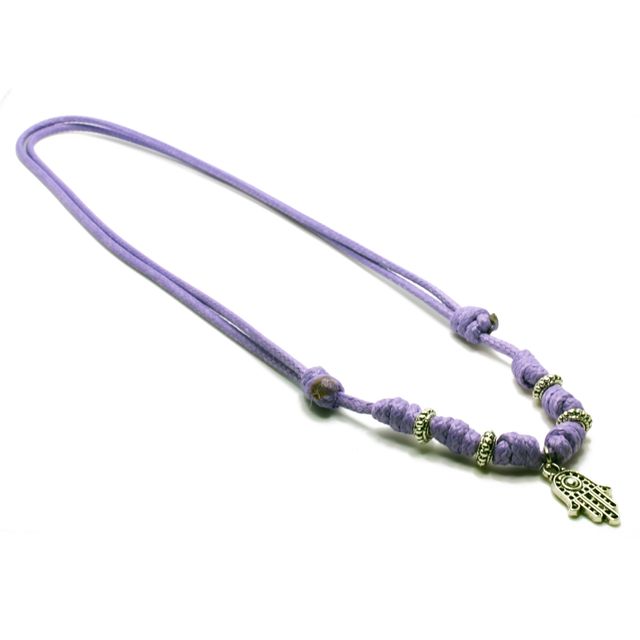 Collar morado con colgante Mano de Fátima