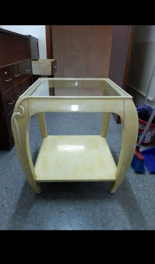 Mesa auxiliar beige cristal