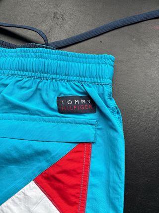 Bañador Tommy Hilfiger turquesa