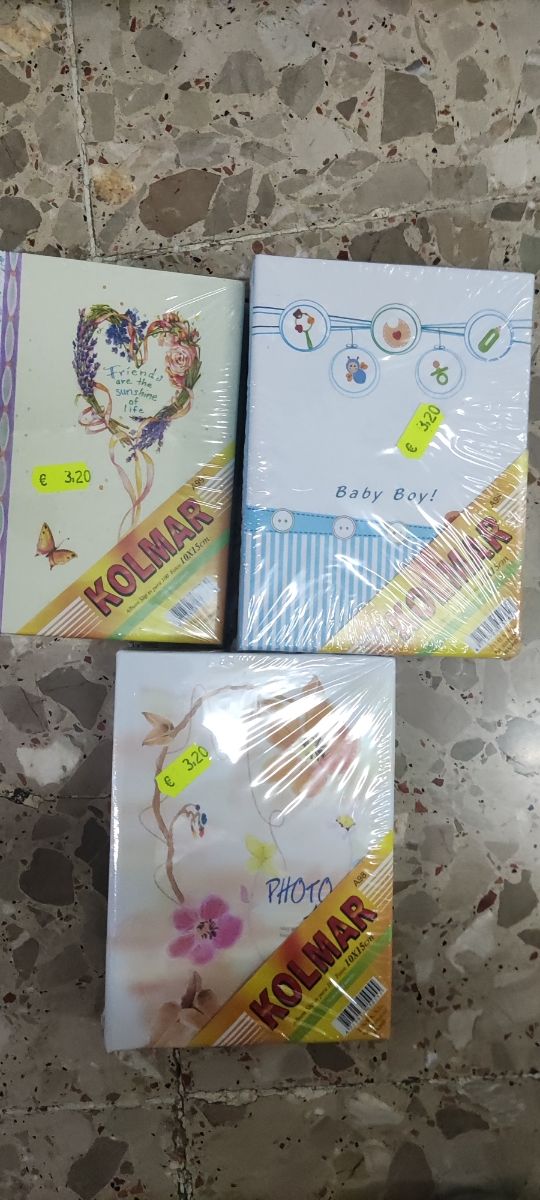 3 álbumes fotos KOLMAR bebés