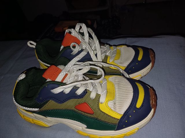 Zapatillas deportivas ZARA niño talla 36