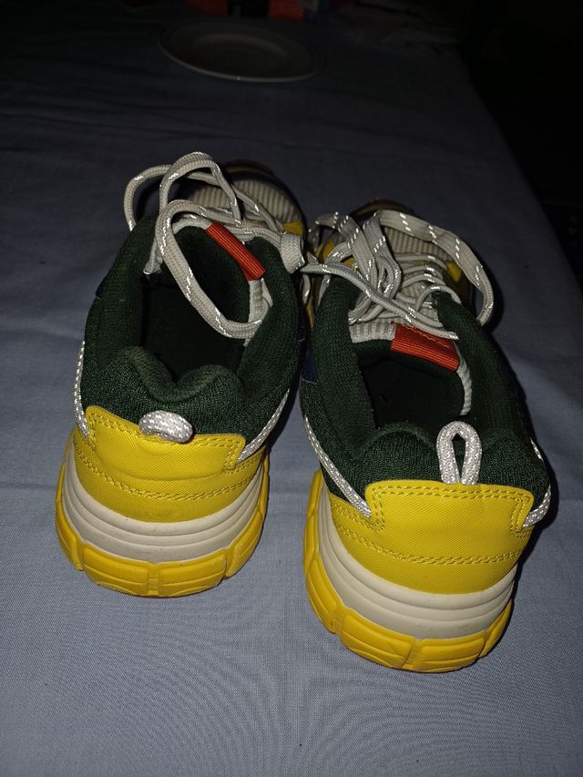 Zapatillas deportivas ZARA niño talla 36