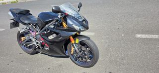 Triumph Daytona 675 - Moto exclusiva 