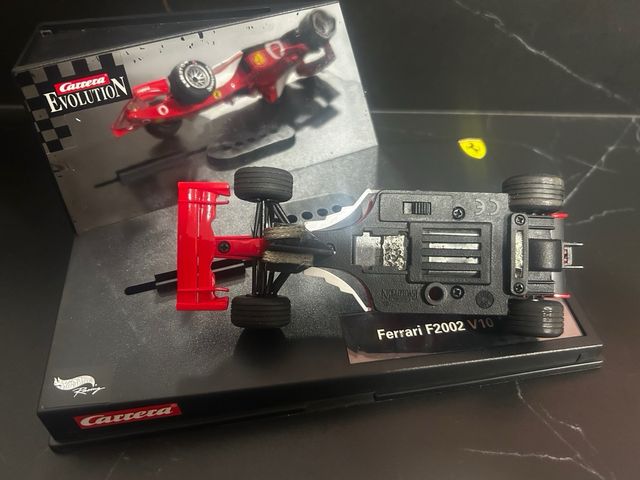 Coche Scalextric Ferrari F2002 V10