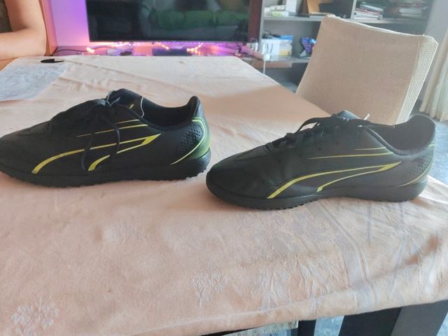 Zapatillas Puma fútbol multitaco