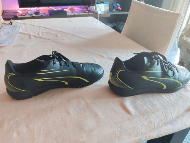 Zapatillas Puma fútbol multitaco