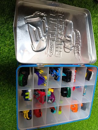 Caja metálica Hot Wheels