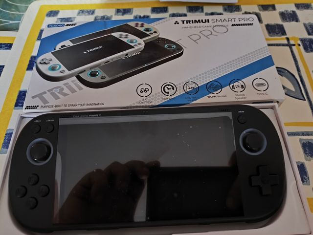 Trimui Smart Pro 256GB - Consola