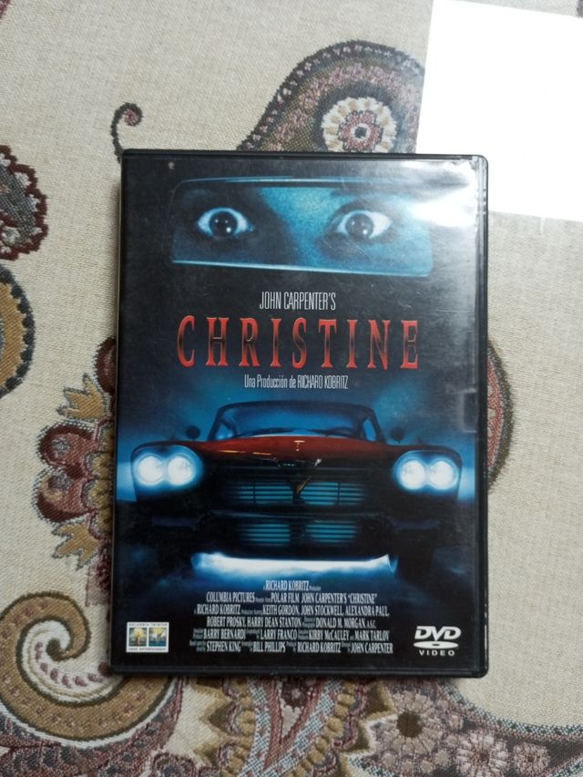 El ataque los muertos sin ojos y 5 películas más. 