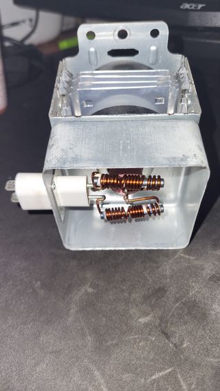 Magnetrón Microondas 