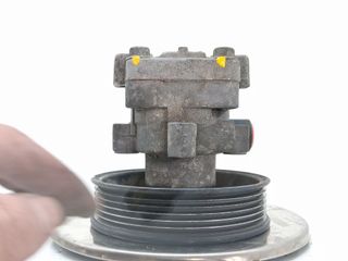 BOMBA DIRECCION HYUNDAI SANTA FE (BM)