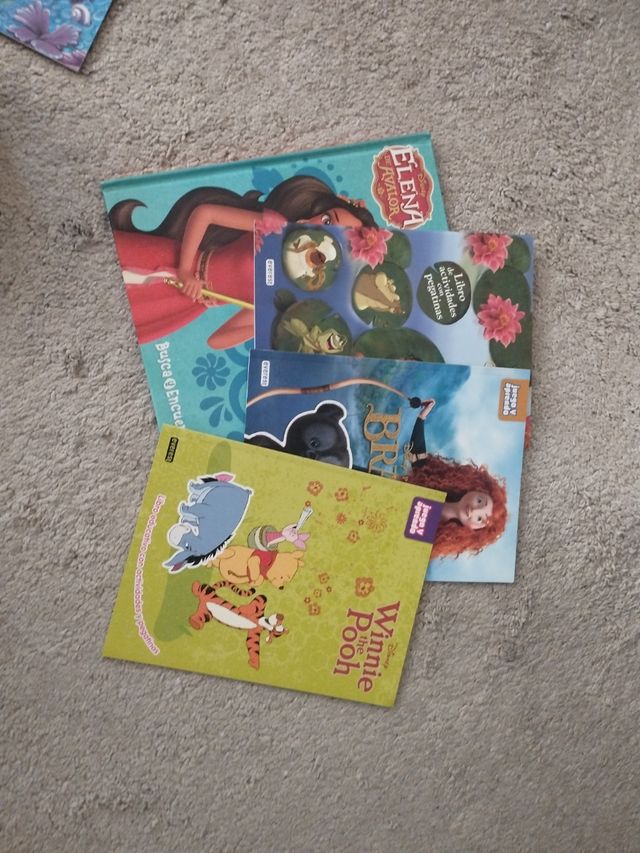 Colección 4 libros de Juega y Aprende Disney