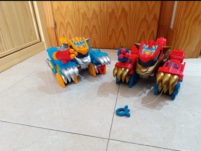 Super Things Kaboom vehículo