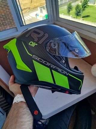 Casco Scorpion R1 Air Carbono