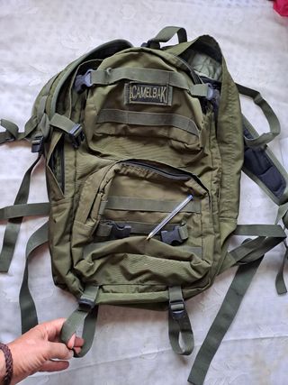 Mochila CAMELBAK alta gama MONTAÑA 50L CHOLLO mili