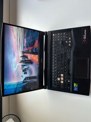 Portátil Gaming MSI Pulse 15 B13VFK