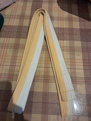 Cinturón Artes Marciales Amarillo-Blanco