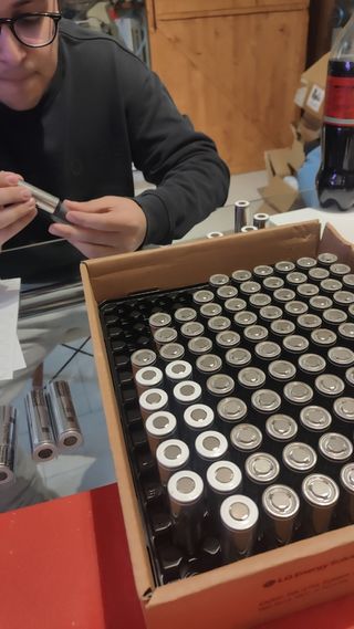 120 Celle Litio NMC LG M58T 21700 Nuove o Pretesta