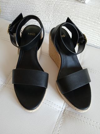 Cuñas negras Mango - esparto