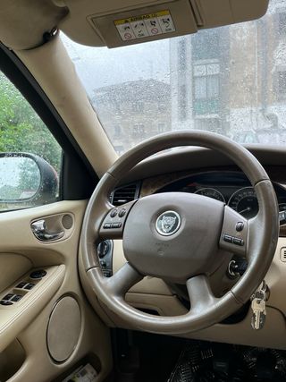 Jaguar X-Type 2003