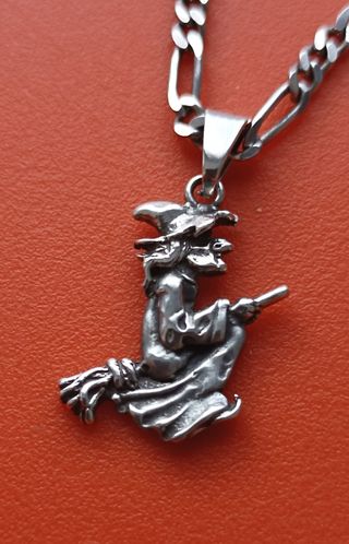 Collar plata bruja