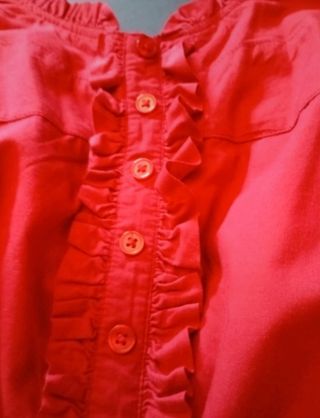 Mono rojo corto
