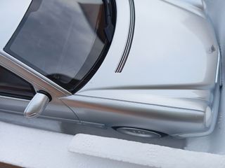 Mercedes Benz W210 AMG E55 escala 1:18 otto