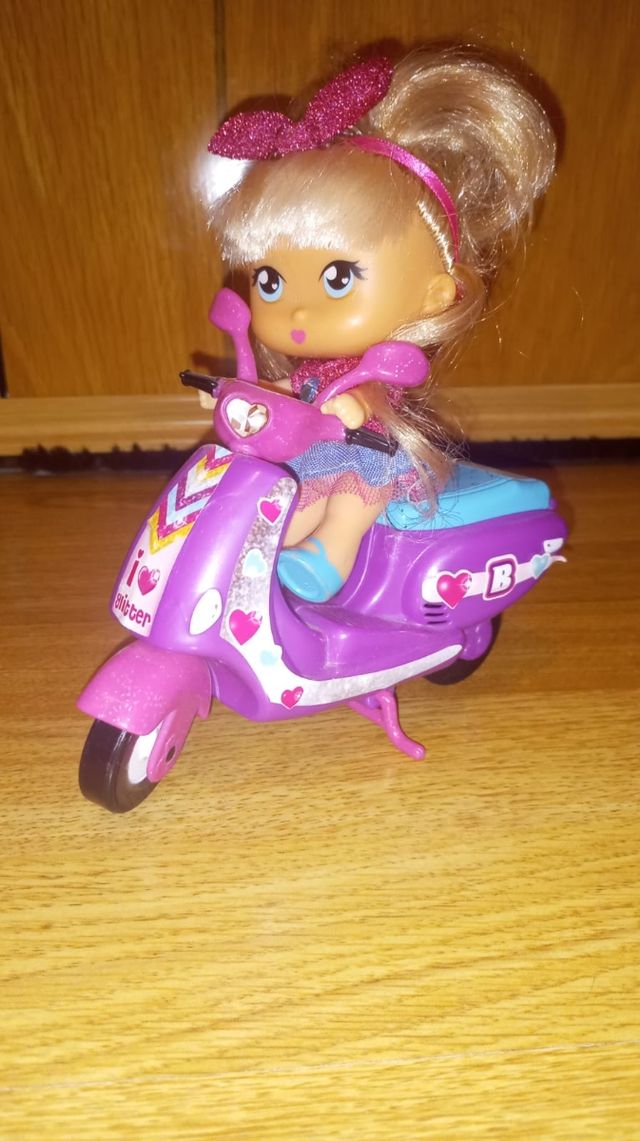Muñeca Barriguitas y moto rosa +2 cochecitos extra