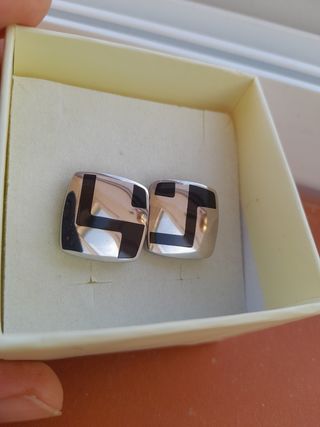 Gemelli neri e argento