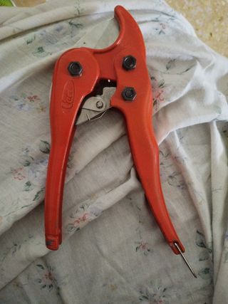 Tijeras cortar tubos PVC