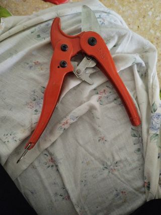 Tijeras cortar tubos PVC