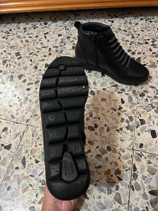 Botines piel negros talla 37.