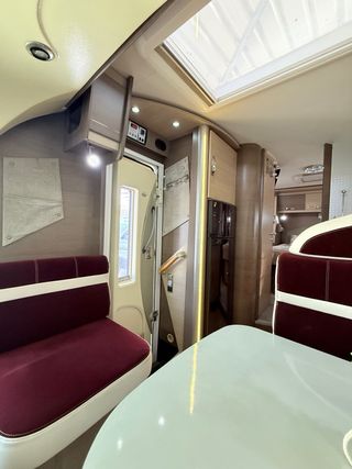 autocaravana Cama isla 2013 Alta gama Bavaria