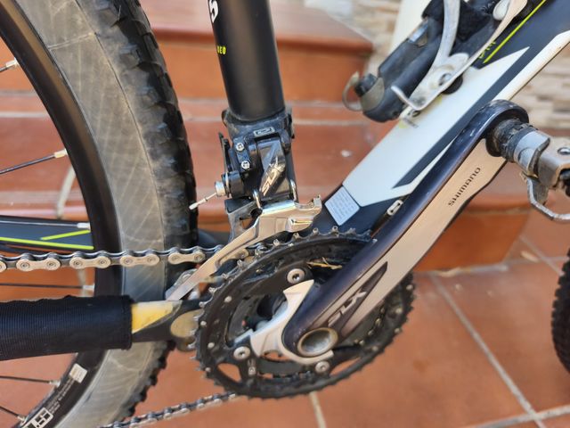 Bicicleta KTM Aera Pro Carbono 27.5