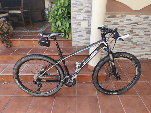 Bicicleta KTM Aera Pro Carbono 27.5