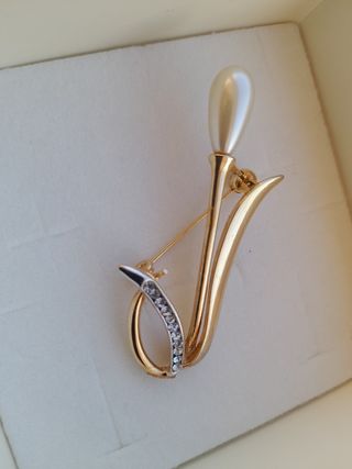 Spilla fiore perla oro