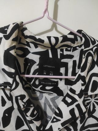 Camisa hawaiana M - Blanco y Negro