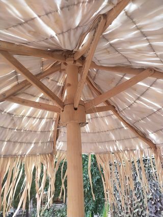 Sombrilla jardin paja - Paraso