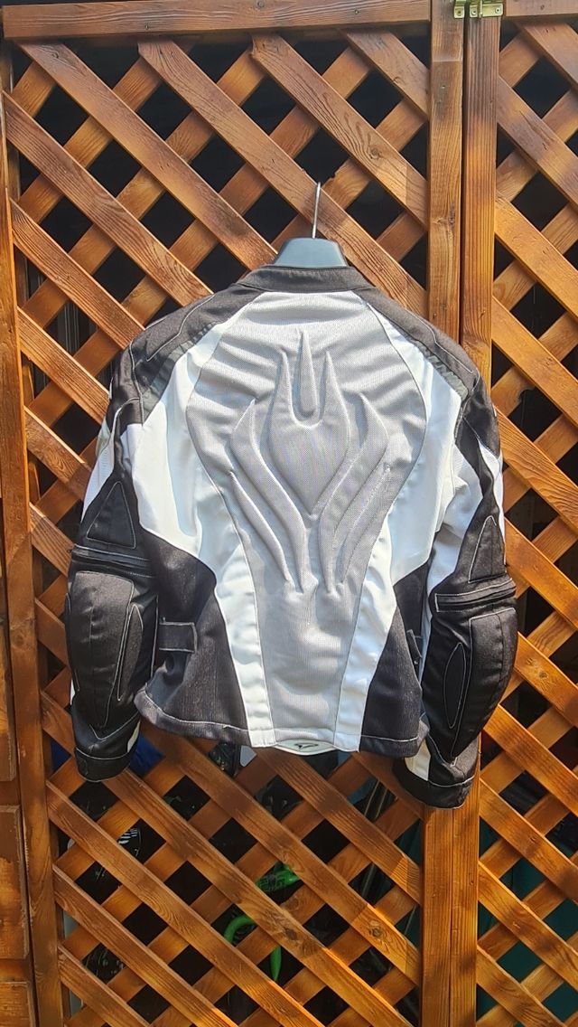 Cazadora moto talla 40
