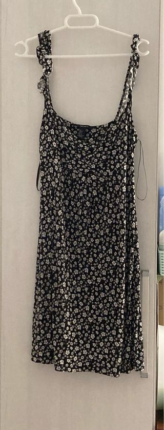 Vestido negro floral