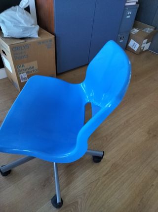 Silla giratoria infantil Ikea