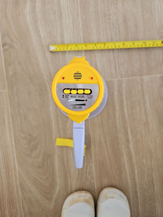 Megafono Portátil - Gris y Amarillo