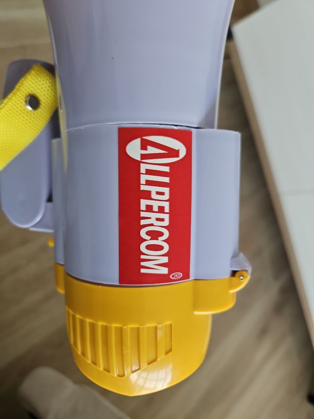 Megafono Portátil - Gris y Amarillo